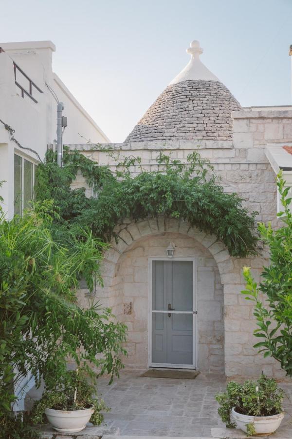 Trulli Harmonia Con Piscina - Альберобелло Екстер'єр фото
